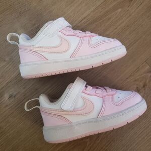 Nike Toddler Girl Pink and White Sneakers Size 6c